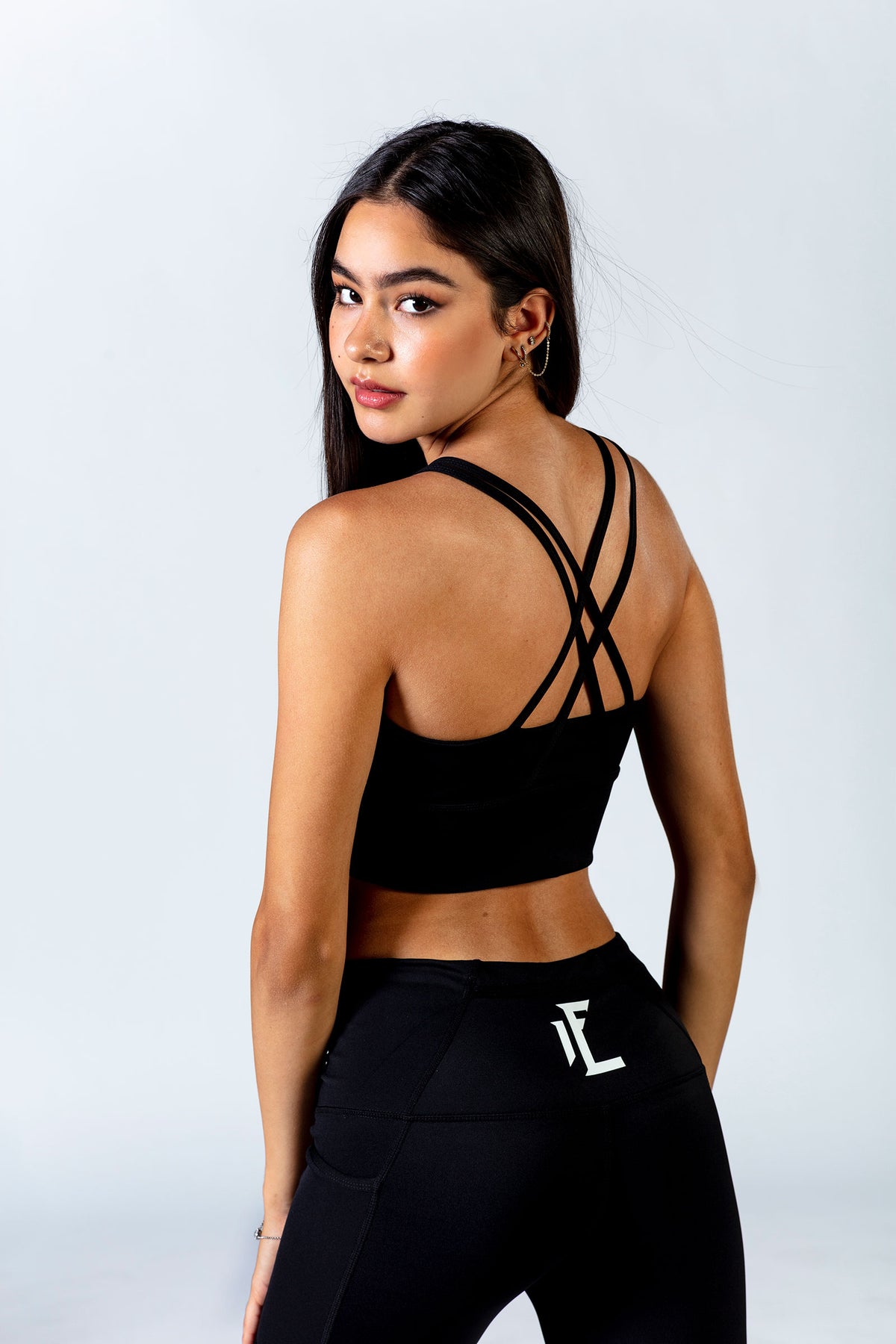 Custom Logo Cross Thin Straps Workout Bras Padded Gym Yoga Busty Top  Women's Exercise Bra - China Gym Wear and Sports Wear price